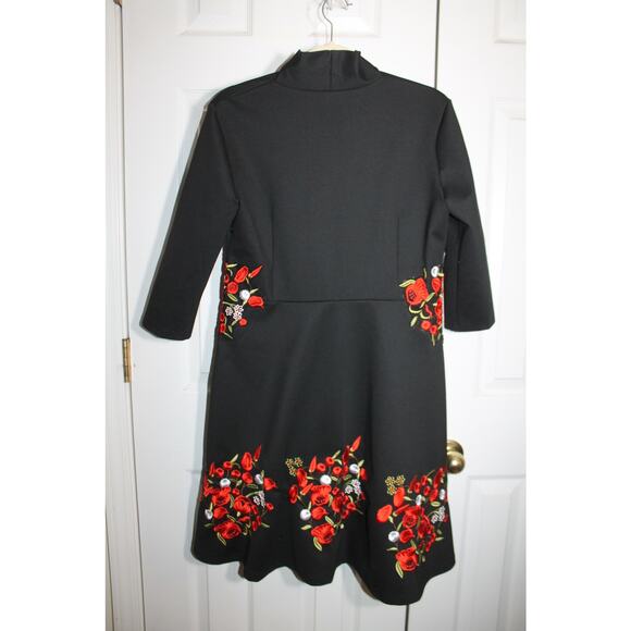 Lai Meng Five Cats Black Dress w/ Red Floral Embroidery sz L - Picture 3 of 4